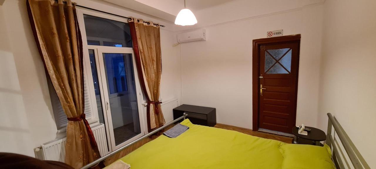 Stayinn Bukares Bagian luar foto