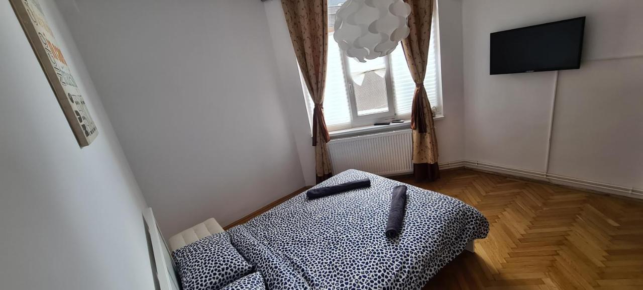 Stayinn Bukares Bagian luar foto