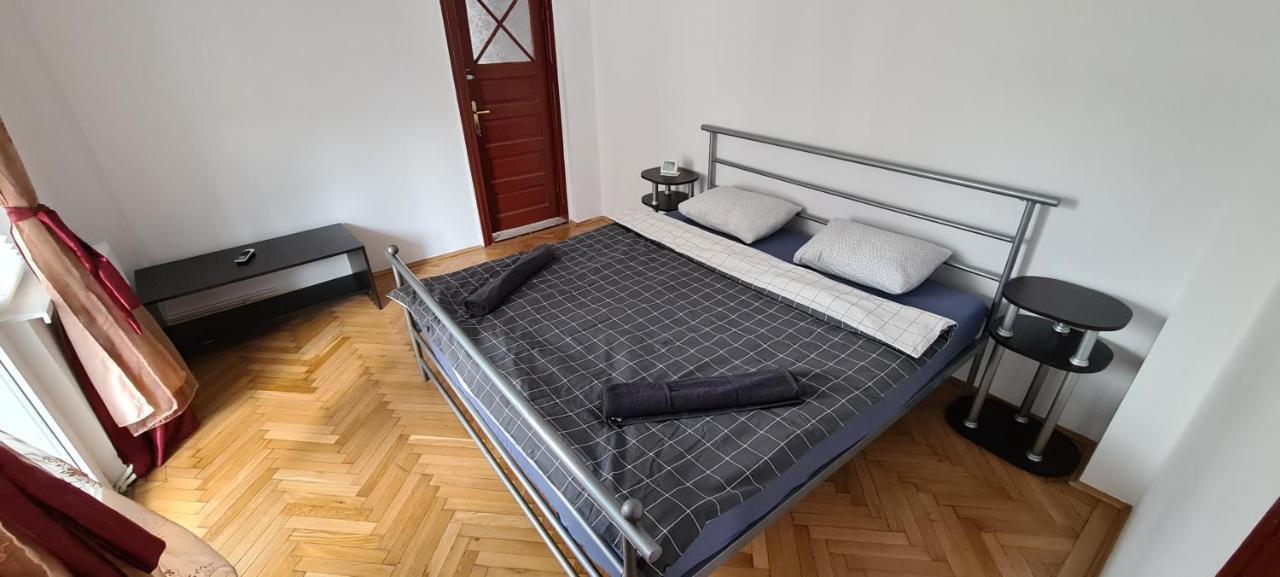 Stayinn Bukares Bagian luar foto