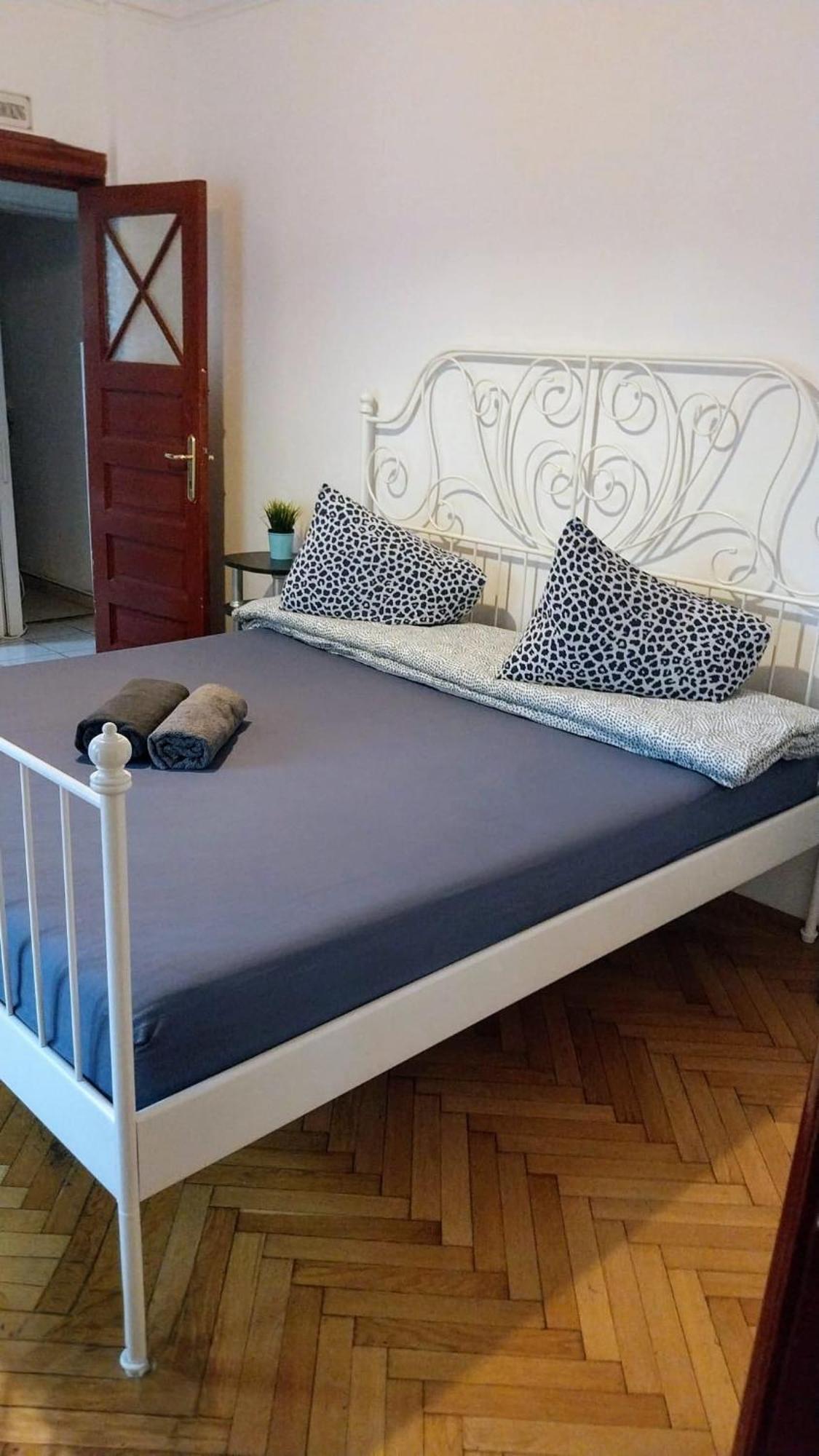 Stayinn Bukares Bagian luar foto